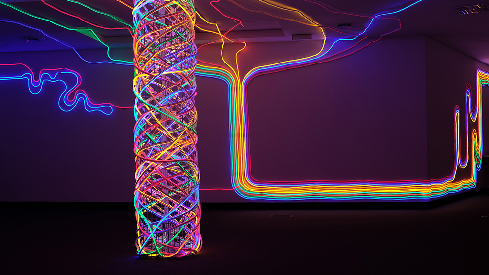 Florian Mehnert; data to light